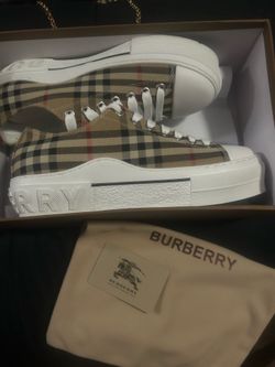 Burberry shoes