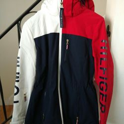 Tommy Hilfiger Size S/P - NEW