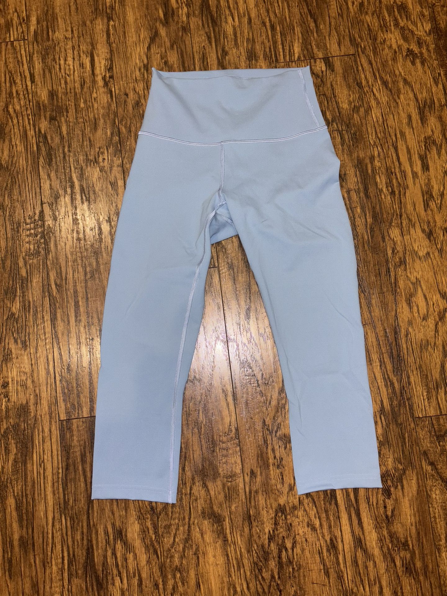 NEW W/O TAG Lululemon Wunder Train HR crop 21”