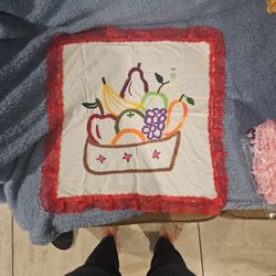 Manteles  Bordados De $20- $30 