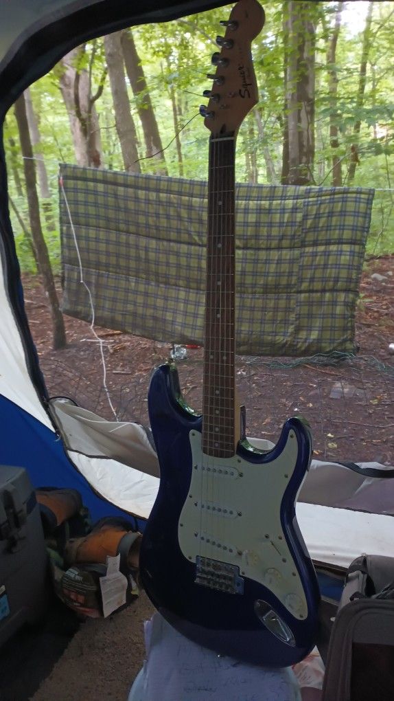 Squire Strat,