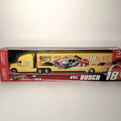 Kyle Busch #18 M&M’s 2009 Joe Gibbs Winner’s Circle NASCAR Truck Hauler 1/64 