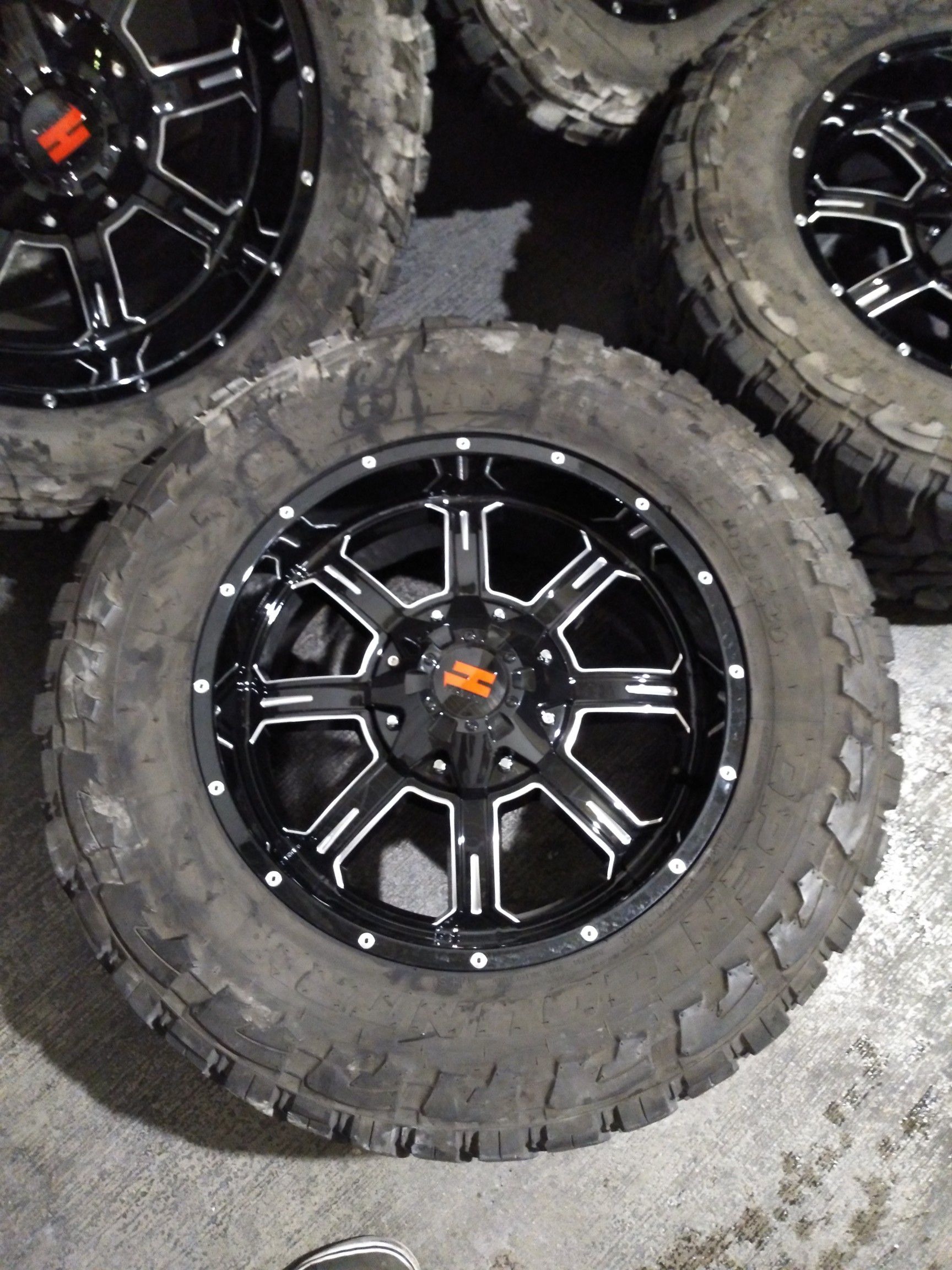 New 20 off road rims with Toyo open country tires