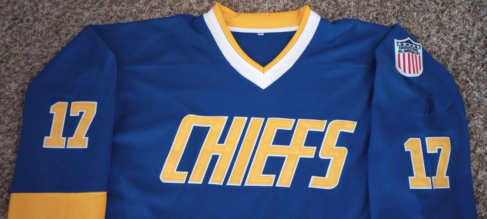 #17 HANSON Charlestown CHIEFS Hockey Jersey for Sale in Las Vegas, NV -  OfferUp