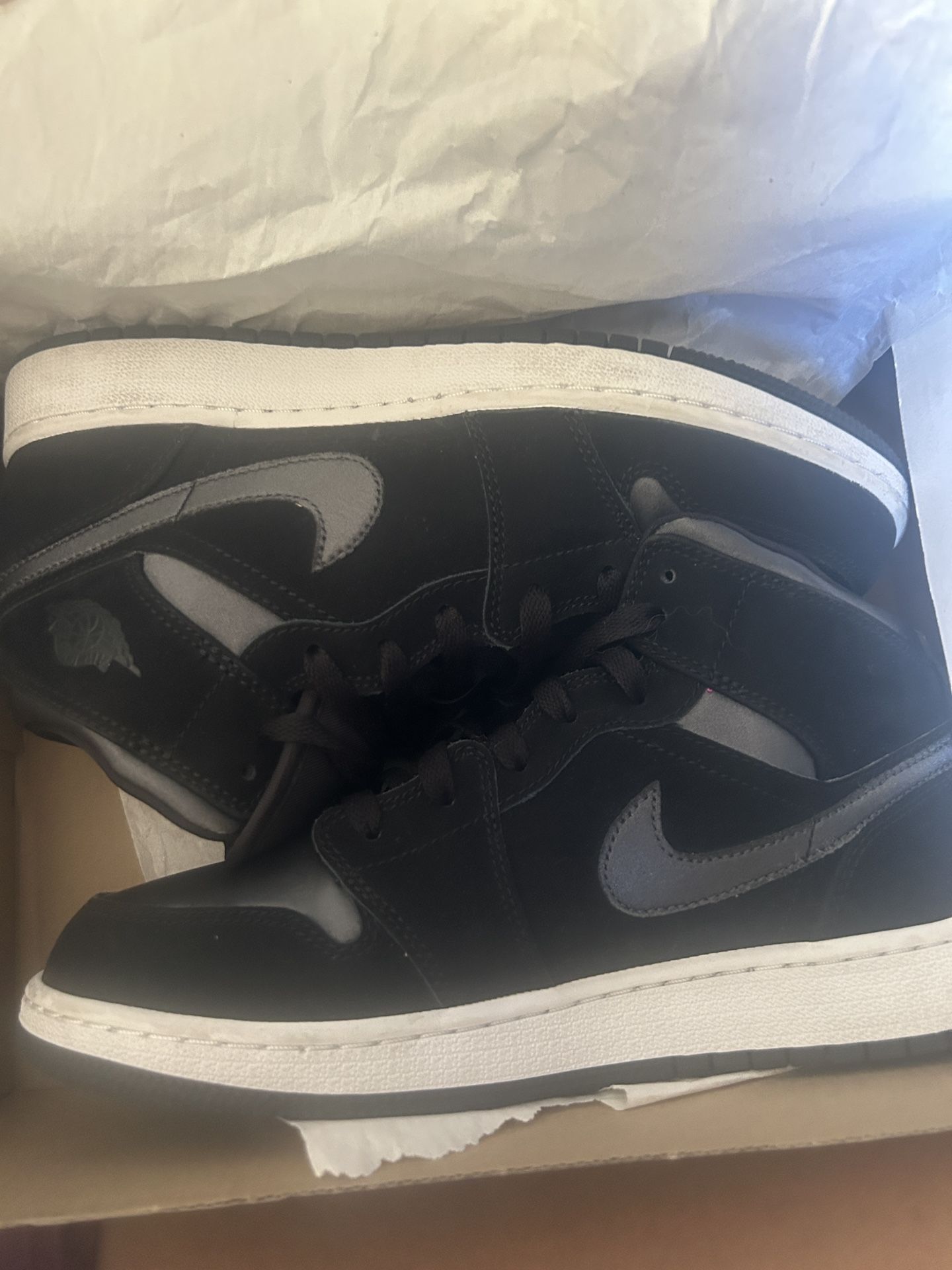 Air Jordan 1 Mid