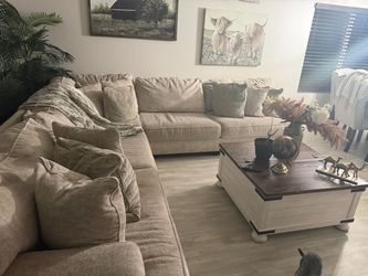 Sectional couch