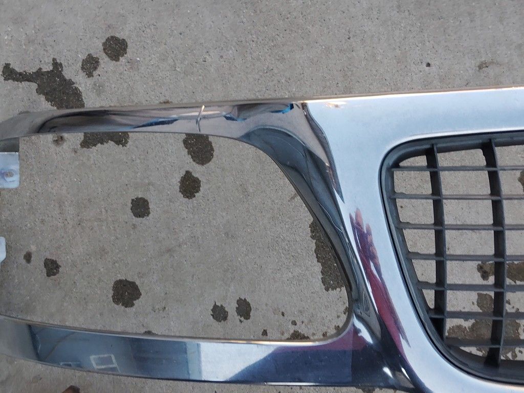 Ford 97 -03 f150 pick up original used grill