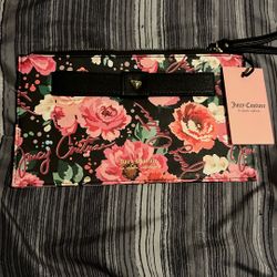 Juicy Couture Peek A Bow Black Wristlet 