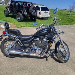 2000 Suzuki Intruder