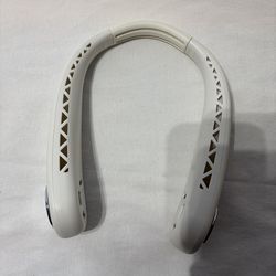 White Bladeless Portable Neck Fan USB Rechargeable Matte Plastic