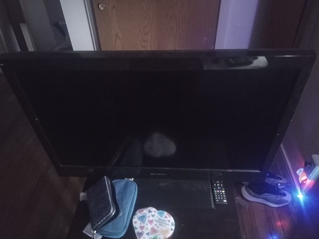 42 " Flat Screen TV