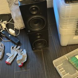 Mackie MR5 5” Studio Monitors Pair