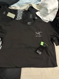 Mens Large arcteryx R£P$ tshirt