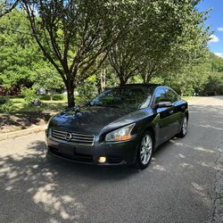 Selling 2014 Nissan Maxima Sport! 