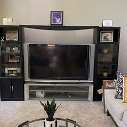 Tv With Stand And Walk Unit