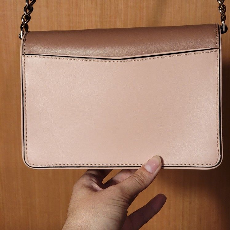 NEVE CONVERTIBLE FLAP CROSSBODY IN ROSY CHEEKS/BLACK/SPARROW