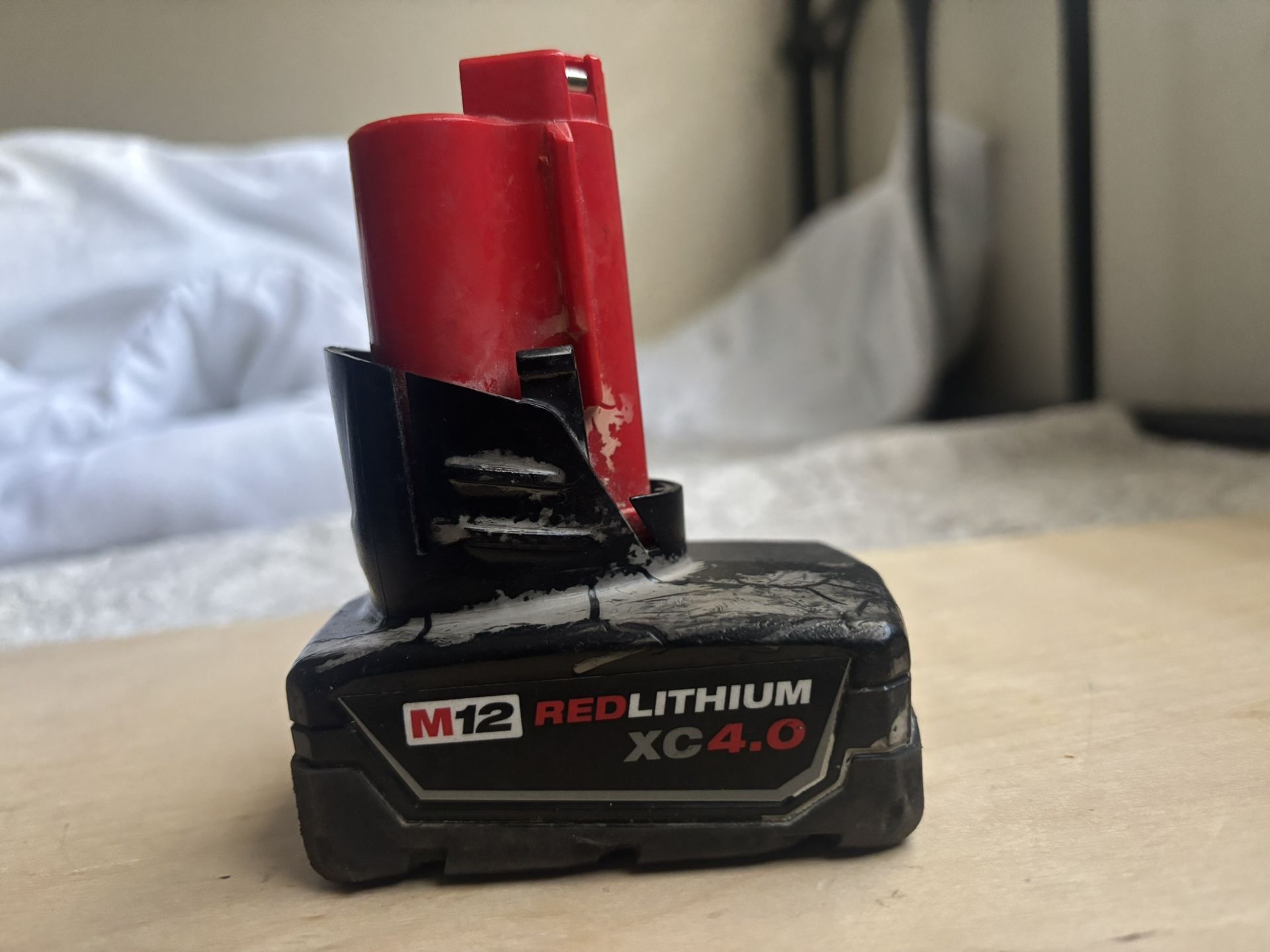 4.0AH milwaukee M12 battery
