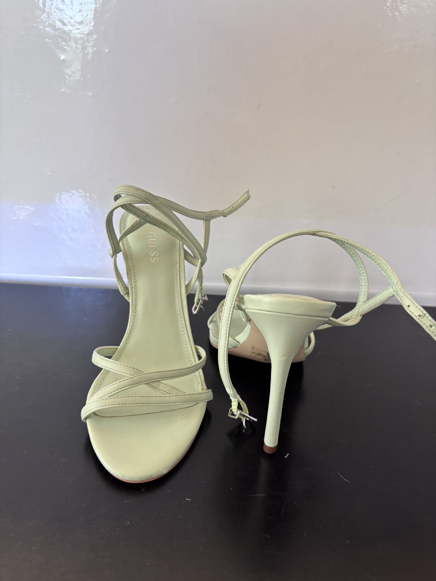 GUESS Strappy Mint Green Sandals – Size 7M