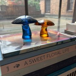Vintage VIKING Glass Mushrooms 