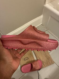 Gucci Pink Glitter Platform Slides
