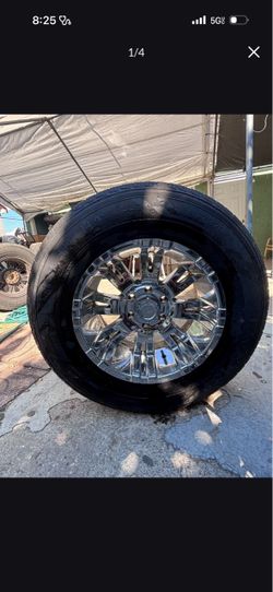 Chrome 18” Wheels with Tires
