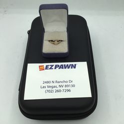 18kt Diamond Ring ( Size 7) 