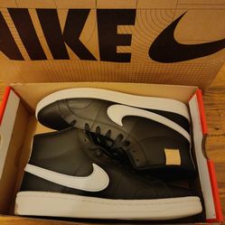 Nike Boots Size 9 Black Color