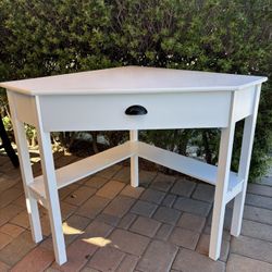 White Corner Desk