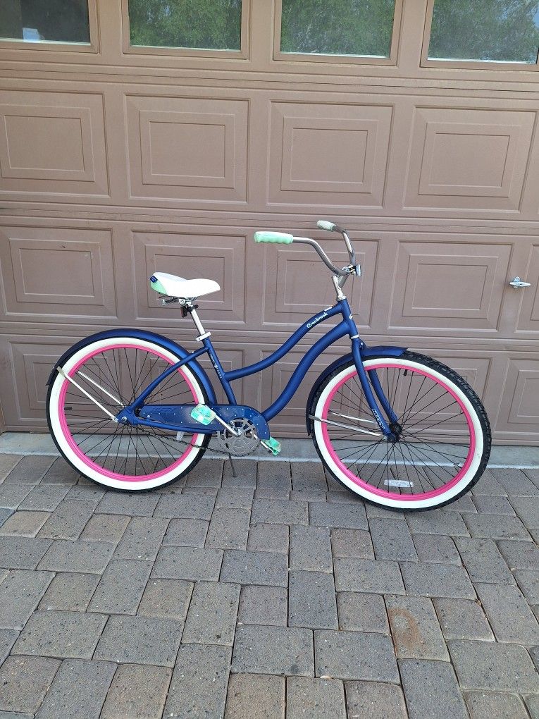 HUFFY CRANBROOK 26 INCH BEACH CRUISER LIKE NEW ( CHECK MY OTHER BIKES