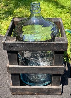VINTAGE GREAT BEAR 5 GALLON BOTTLE CARBOY W / WOOD DUNNING CARRY CRATE
