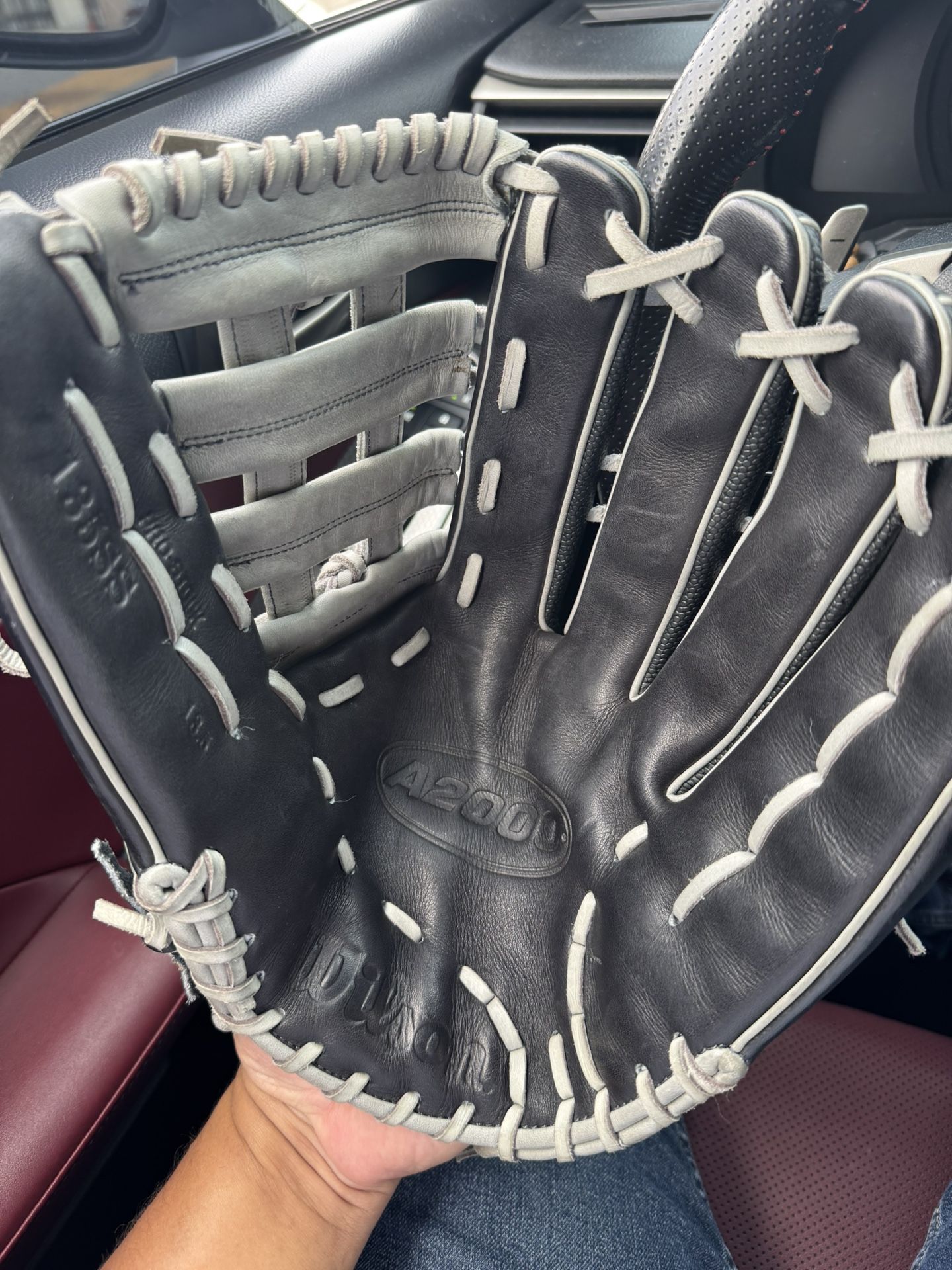 Wilson A2000 13.5” 135SS Model Superskin Glove