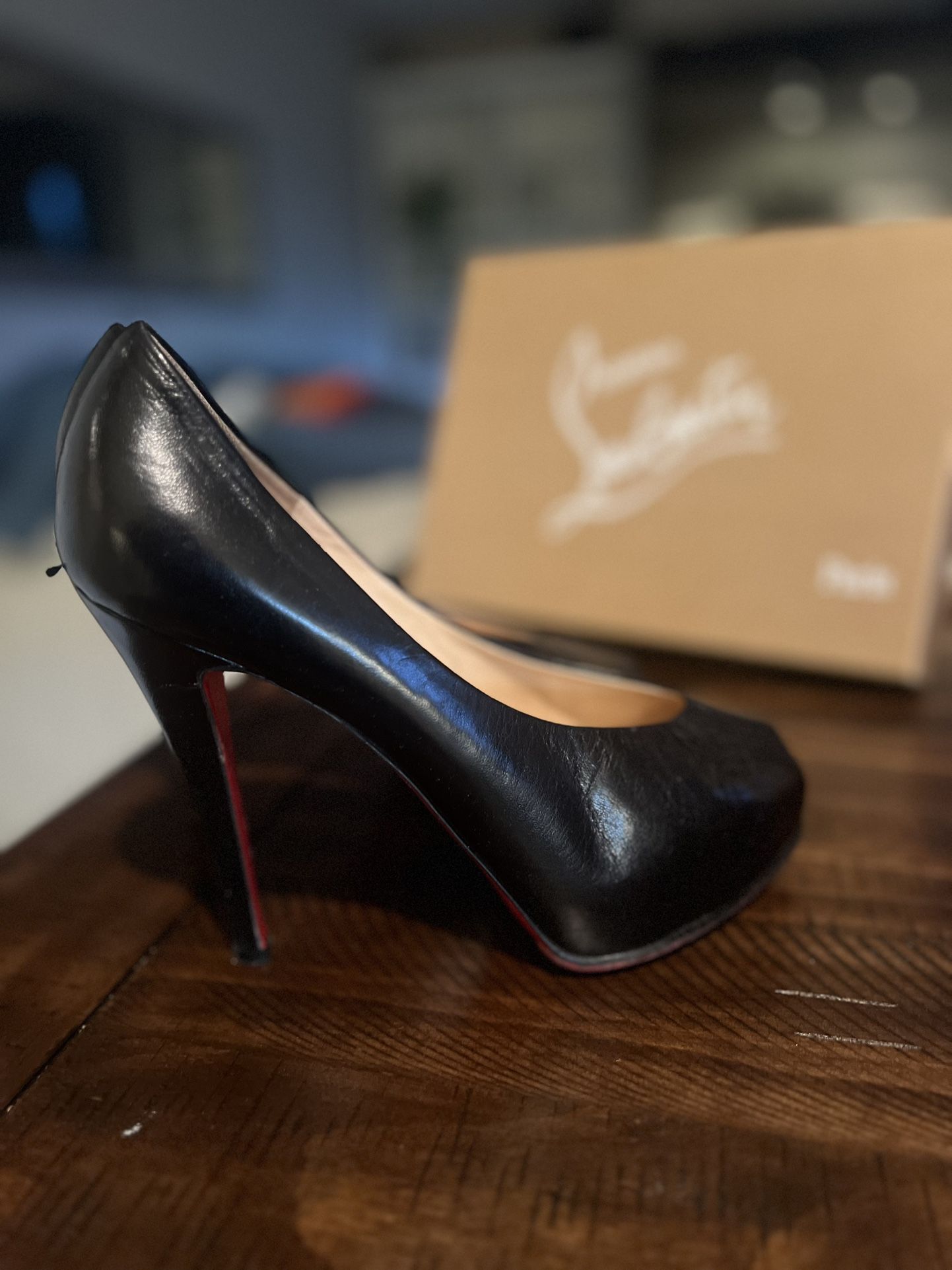 Christian louboutin Authentic Black Red Bottoms