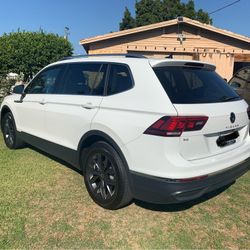 2022 VW TIGUAN SE 