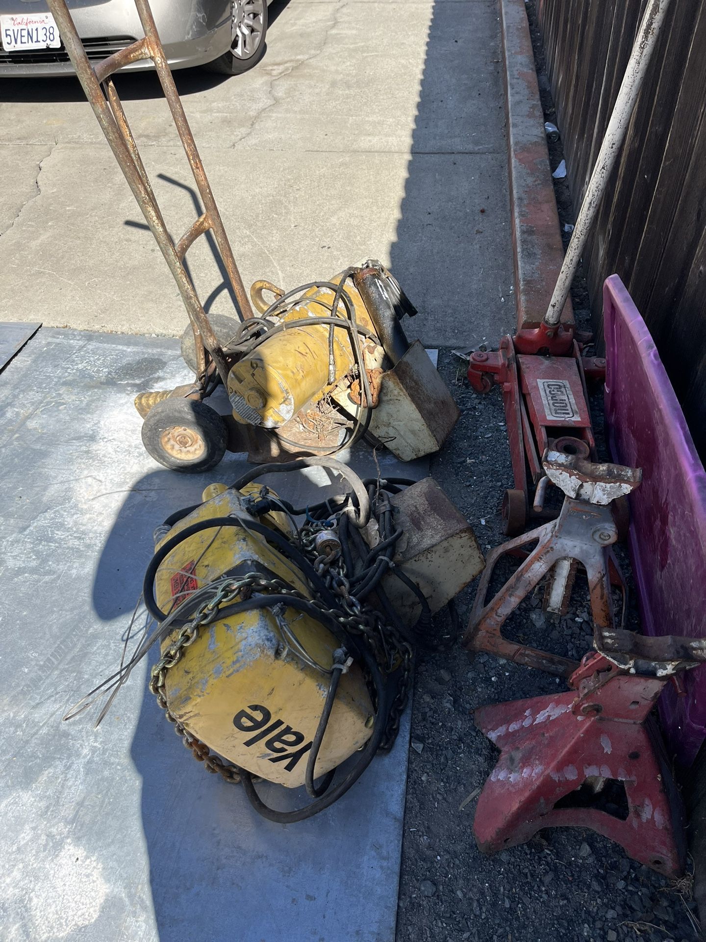 Yale 1/2 Ton Capacity Beam Trolley Electric Chain Hoist 230/190v or 460/380v