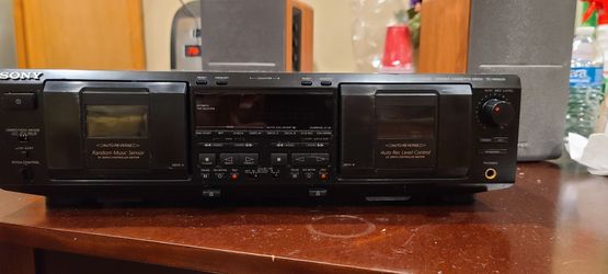 Sony Cassette player/recorder TC-WE635