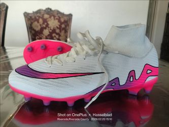 Kids 5.5youth soccer cleats