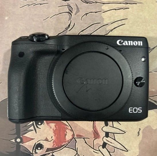 Canon eos m3