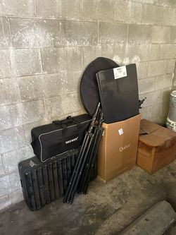 Lowell & Neewer Studio Photography Gear