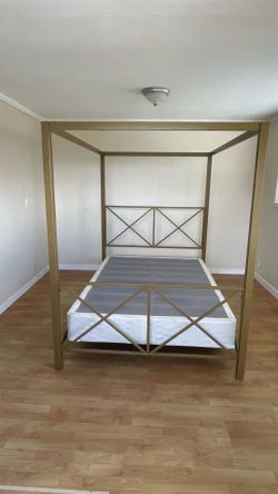 Full/Queen bed Frame