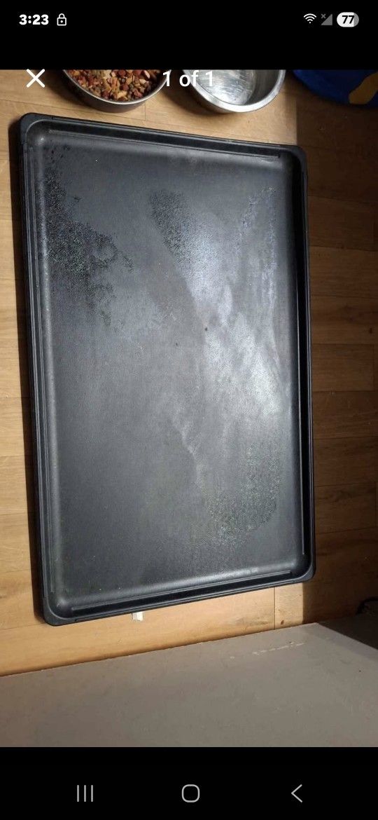 Dog Cage Medium Size Like New