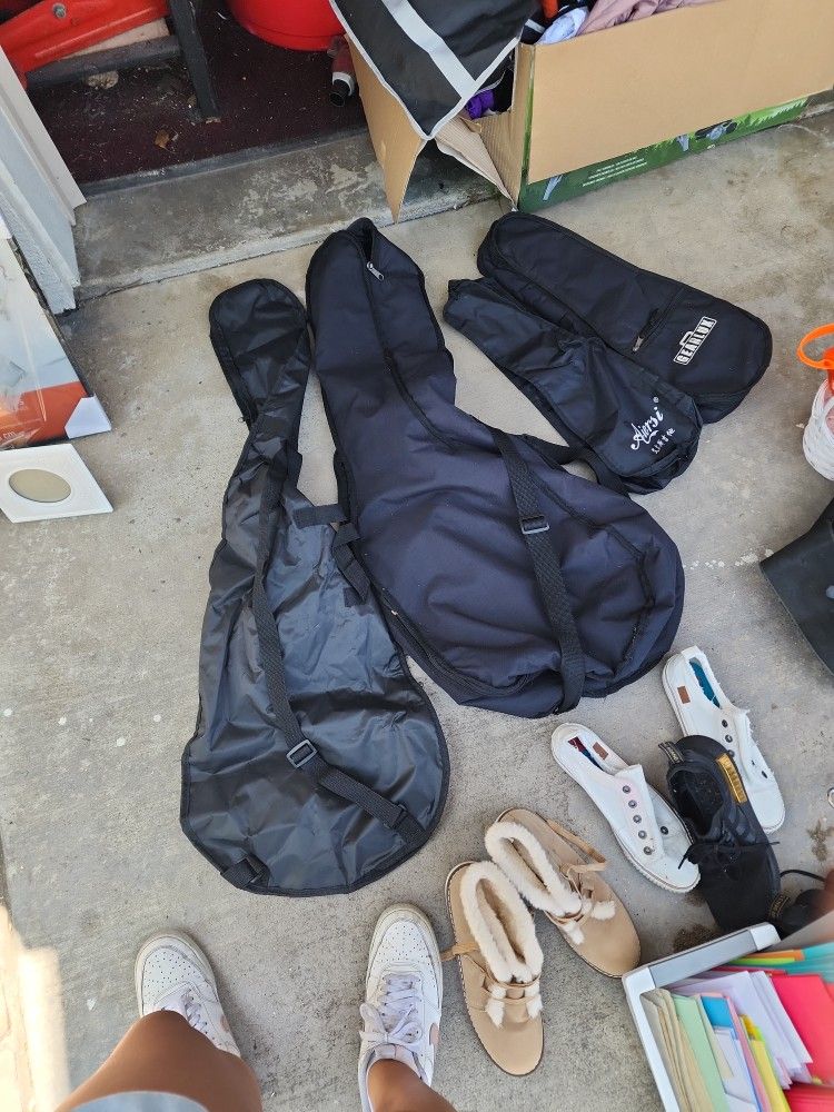 Guitar And Ukulele Cases