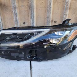 2025 Toyota Camry Headlight Driver Left Side OEM 