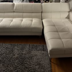 White furniture 