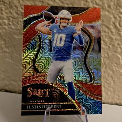 2023 Panini Select Justin Herbert Club Level Red Mojo Prizm #/49 Chargers