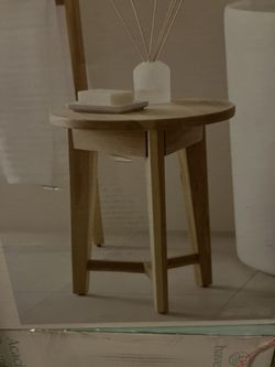 Acacia Round Stool 