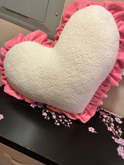 Heart pillow