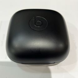 Powerbeat Pro 2 Charging Case