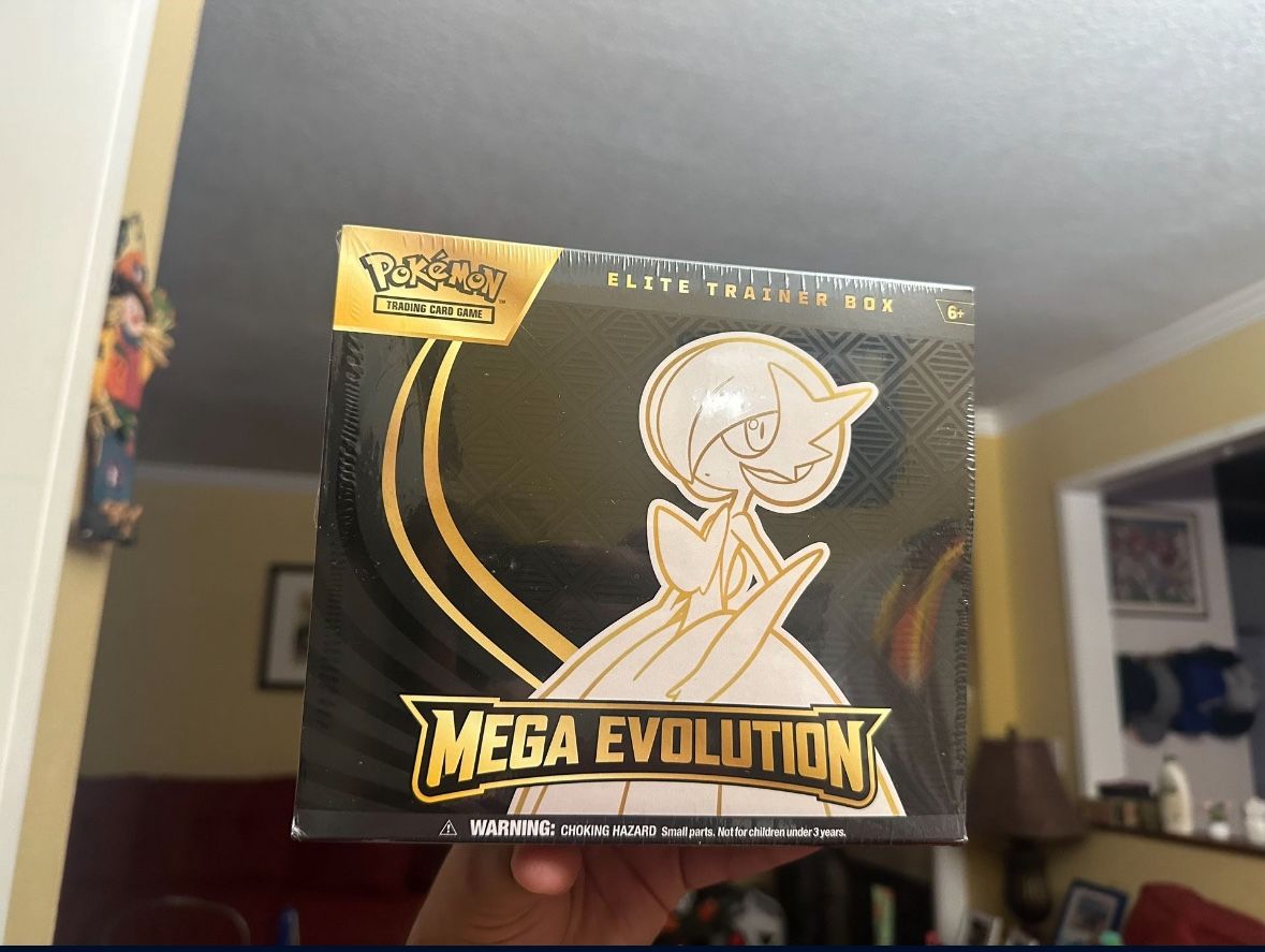 Mega  Gardevoir Elite Trainer Box (ETB)