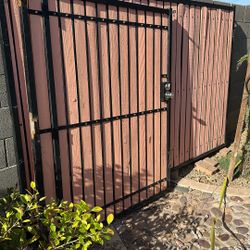 Gate