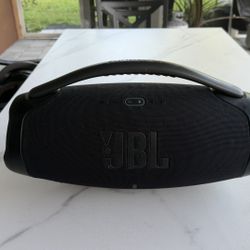 JBL Boombox 3